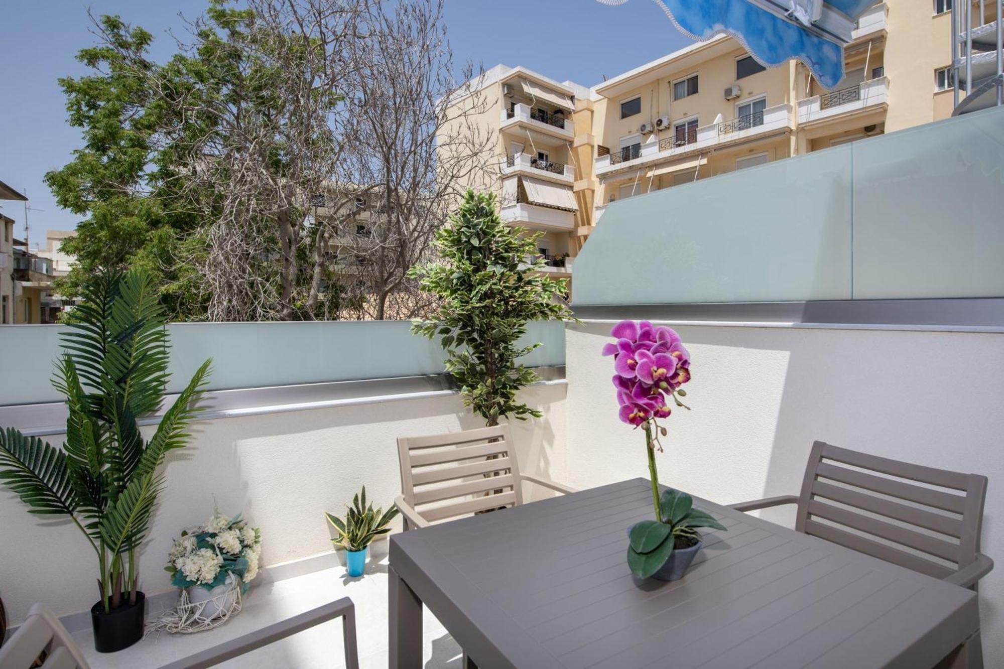 Cherry Central Luxury Suites Chania  Exterior photo